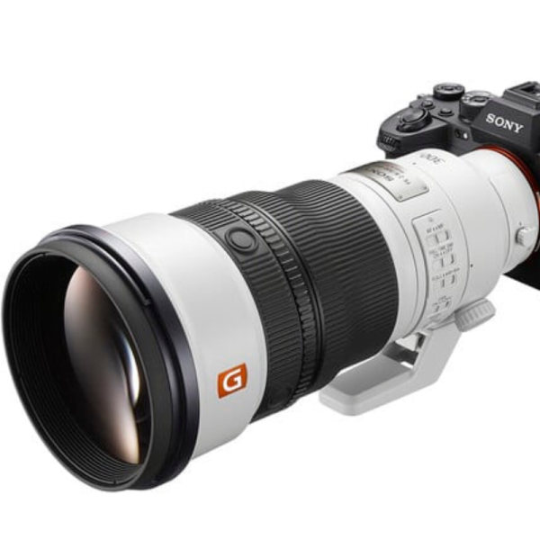 Sony FE 300mm f/2.8 GM OSS Lens